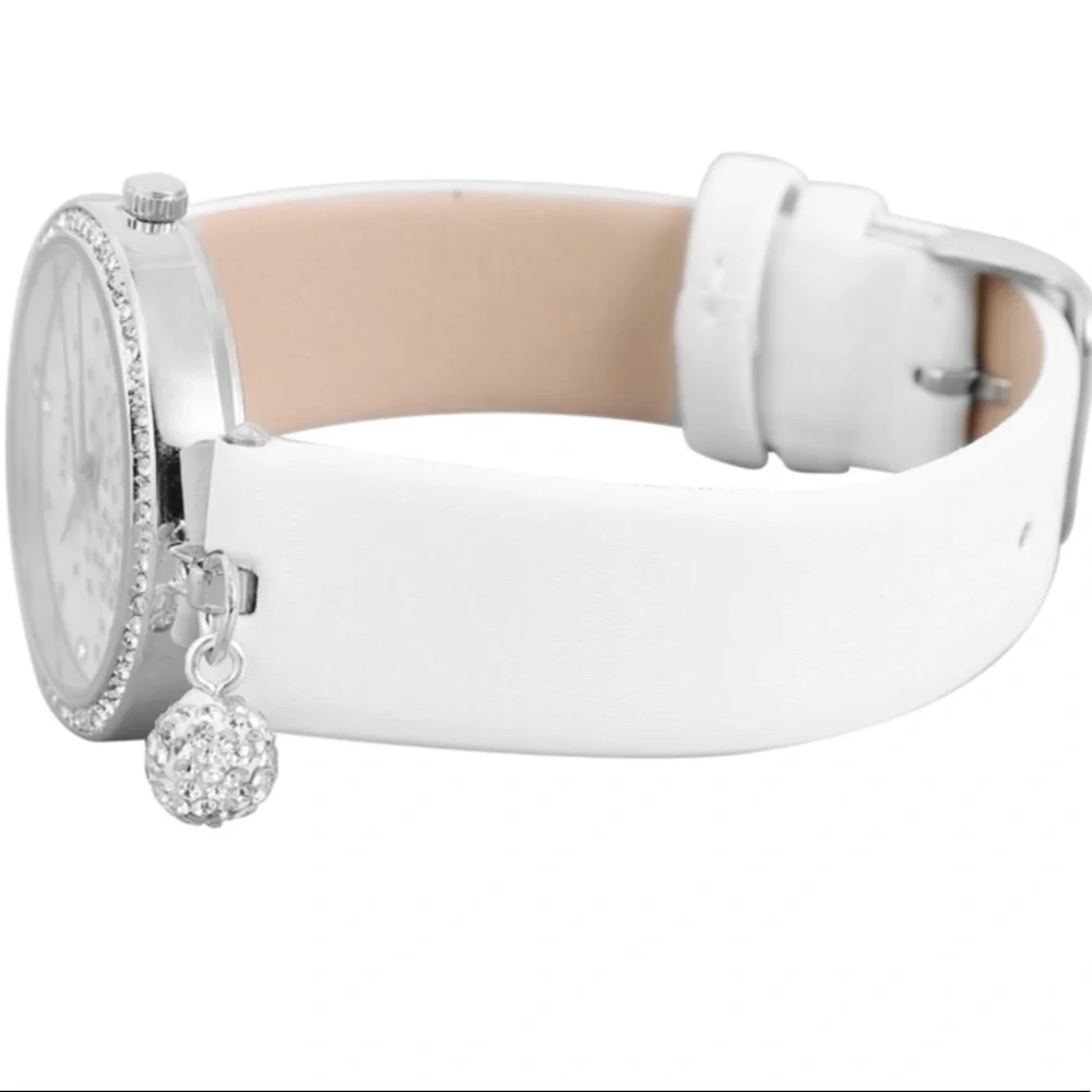 Watch with White Dial in Silvertone